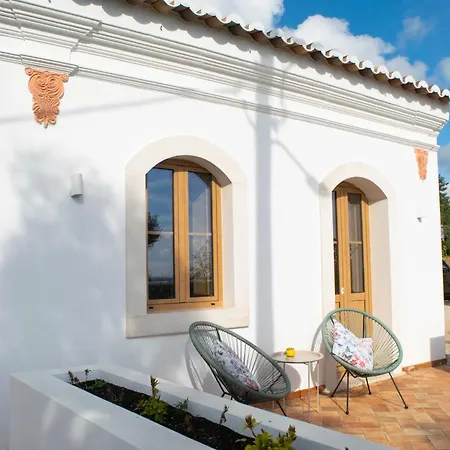 Apartmanhotel Boutique Guesthouse-moncarapacho 4*