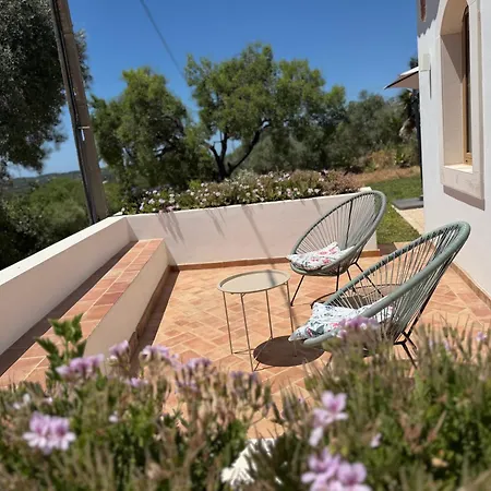 Boutique Guesthouse-moncarapacho Apartmanhotel
